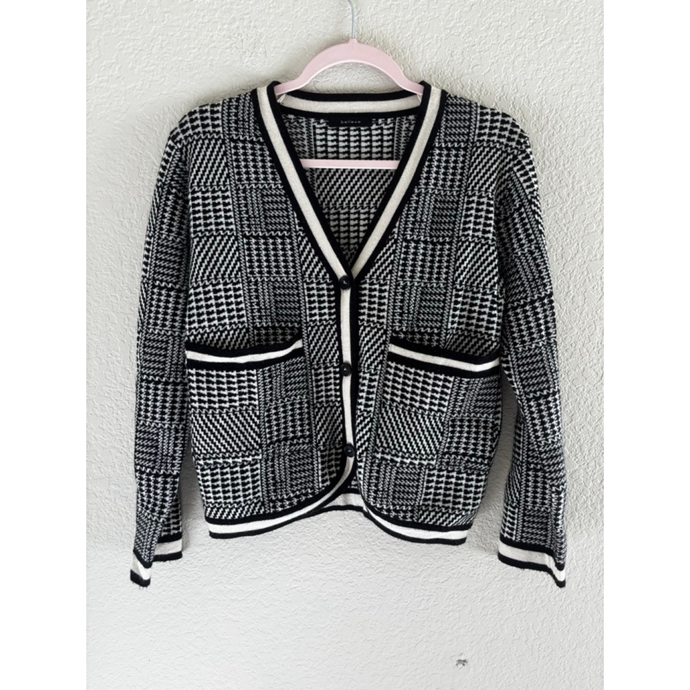 Women's Believe Plaid Knit Cardigan Black White
